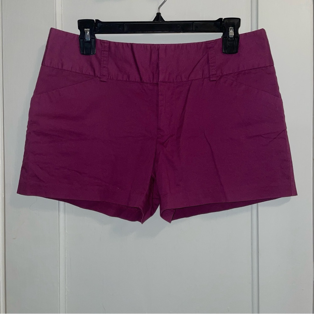 Daisy Fuentes Magenta Chino Shorts Casual Cotton Blend, Excellent Condition